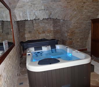 Château Hôtel 3 étoiles en Dordogne  avec espace détente sauna et jacuzzi