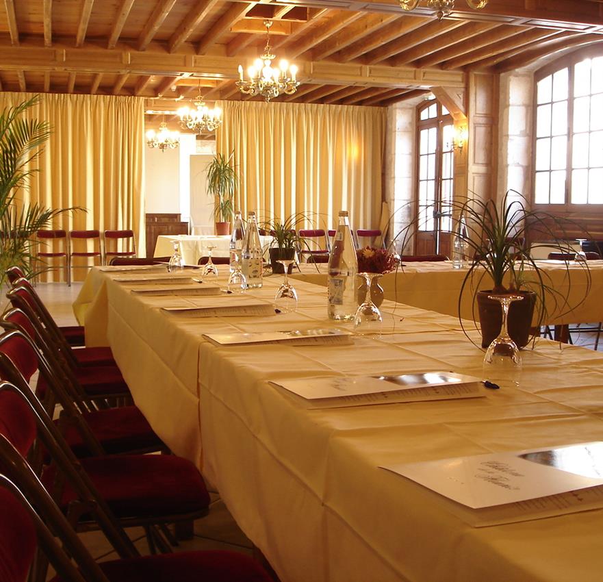 Séminaires au Château Hôtel 4 étoiles Restaurant La Fleunie à Condat-sur-Vezere proche des Grottes de Lascaux et Sarlat en Dordogne - Périgord Noir - Château la fleunie