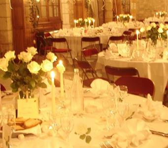 Repas de famille - reception de groupe en Dordogne au chateau la Fleunie